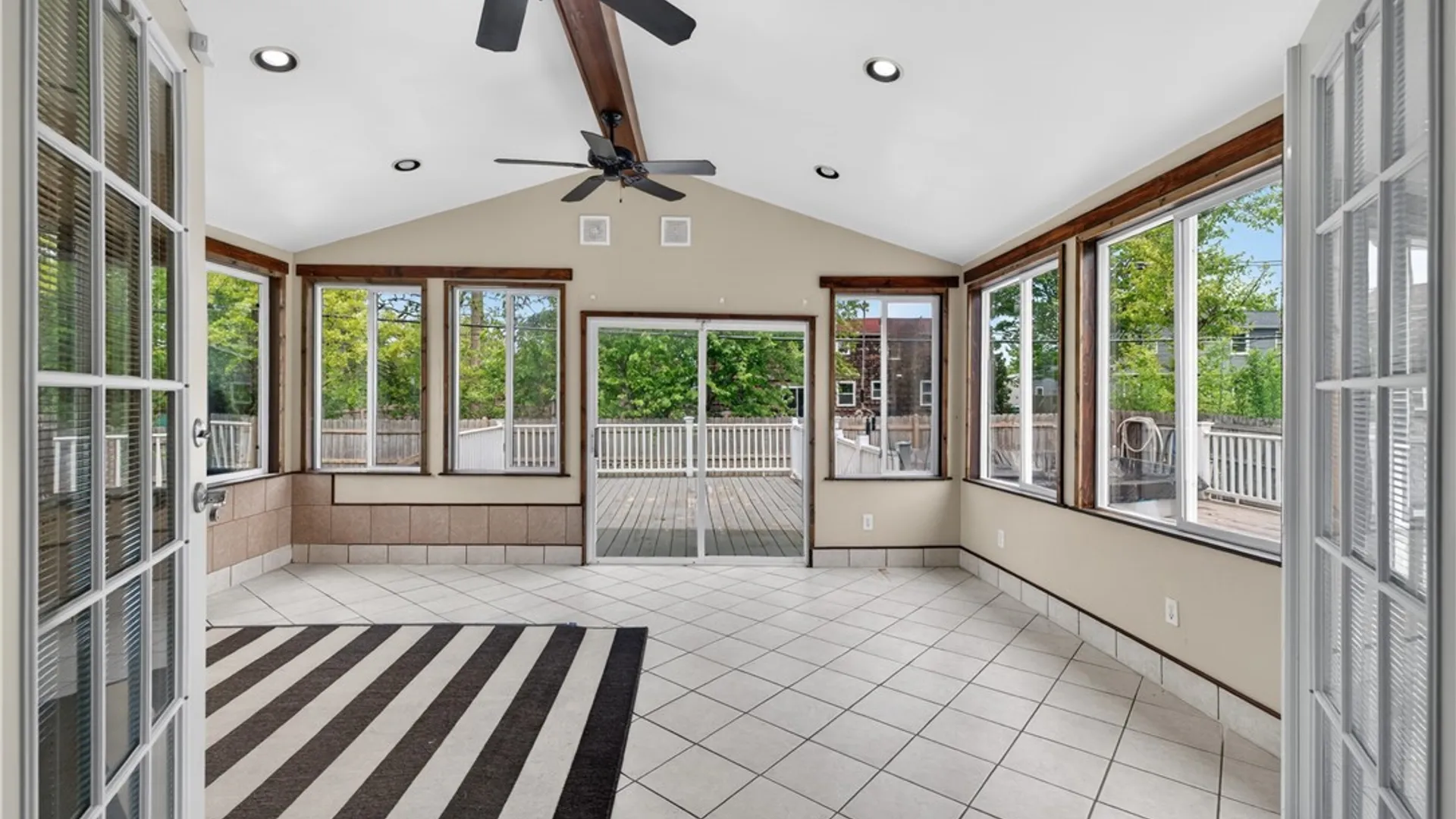 Property at 1995 Creekside Drive, Grand Island, NY 14072 16