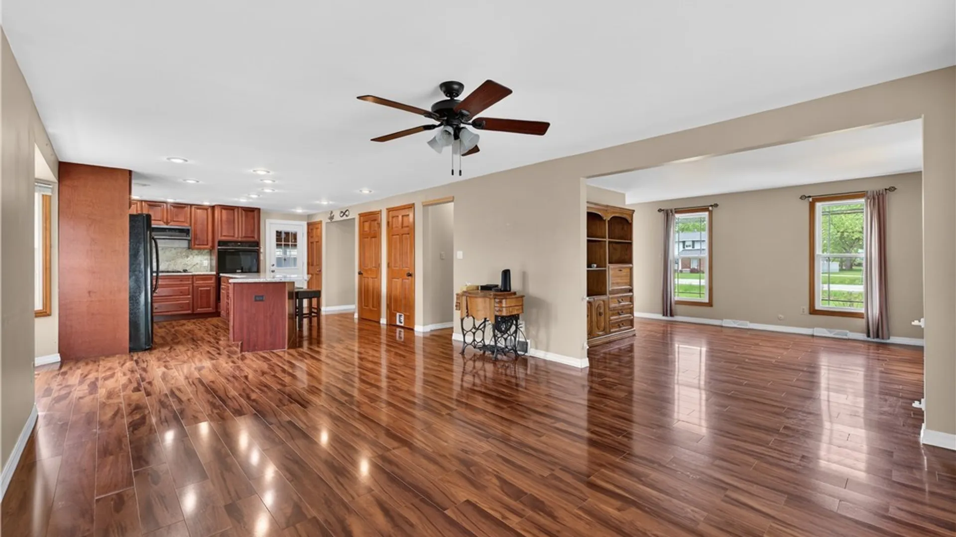Property at 1995 Creekside Drive, Grand Island, NY 14072 18