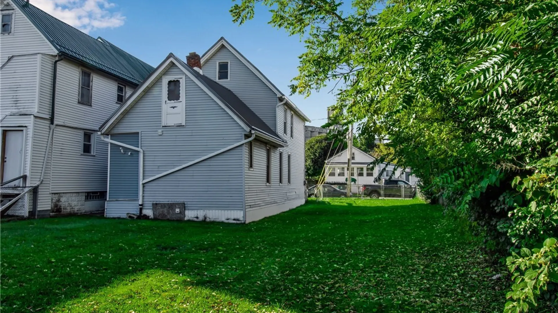 Property at 10 South Street, Buffalo, NY 14204 3