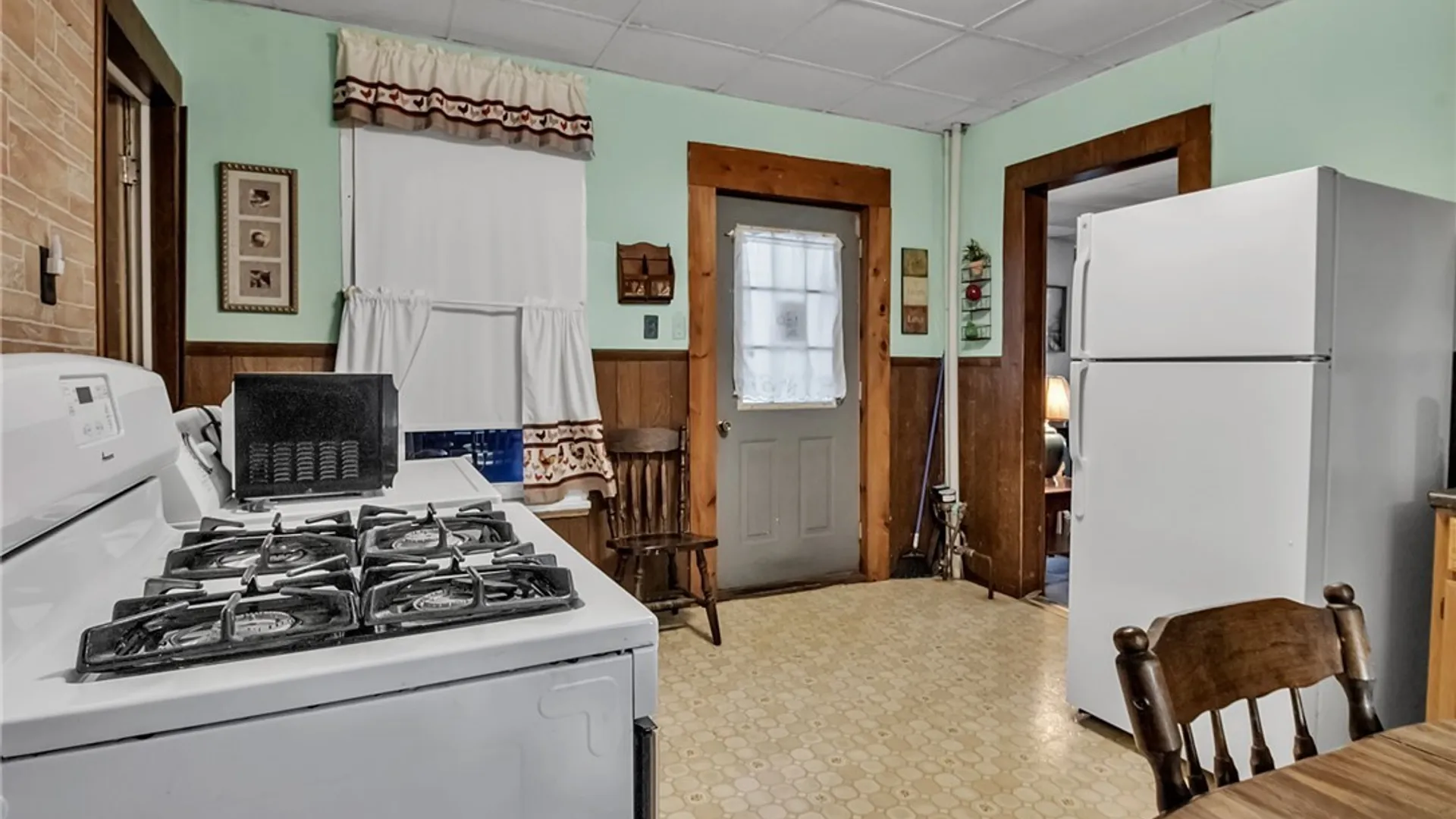 Property at 10 South Street, Buffalo, NY 14204 17