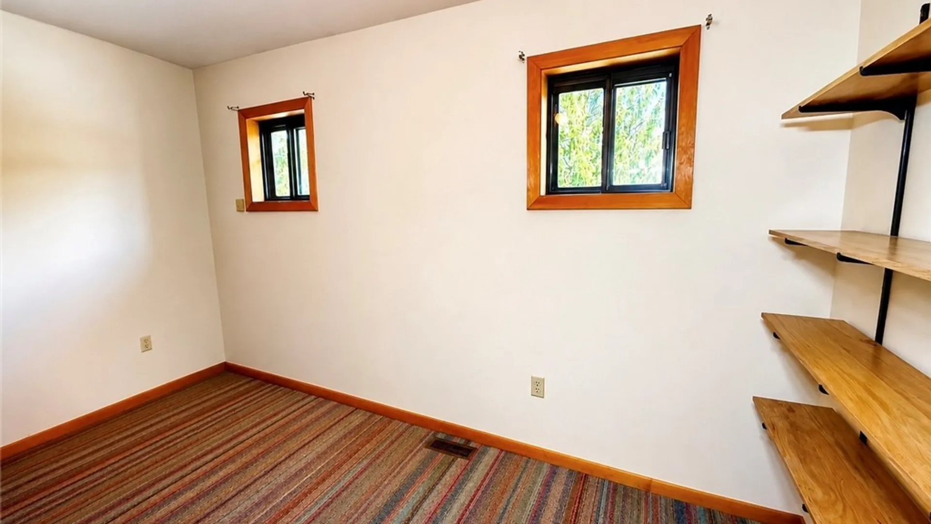 Property at 7801 Clearwater Circle, Pompey, NY 13104 16