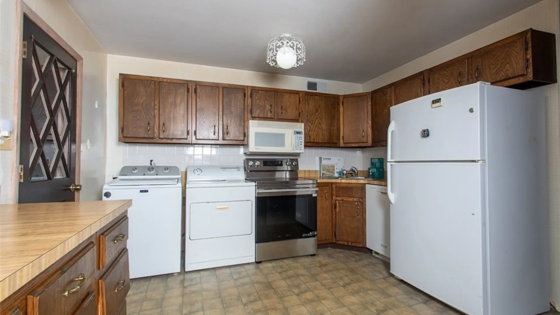 Property at 402 Richmond Road, Utica, NY 13502 14