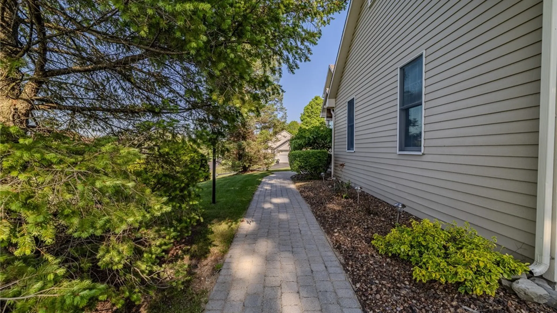 Property at 7322 Dartmoor Crossing, Manlius, NY 13066 5