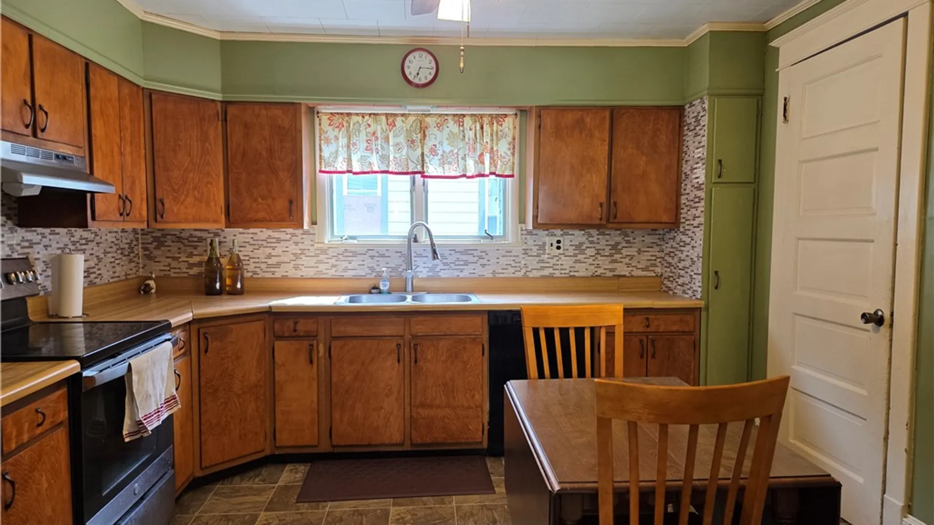 Property at 6 Hill Place, Oneonta, NY 13820 6