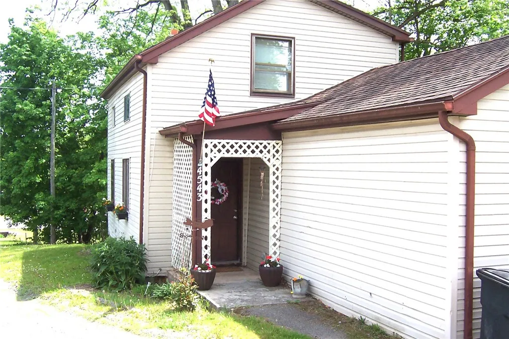 Property at 4543 Upper Holley Road, Clarendon, NY 14470