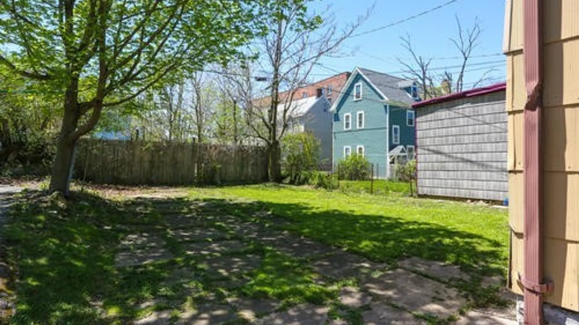 Property at 728 Prospect Avenue, Buffalo, NY 14213 3