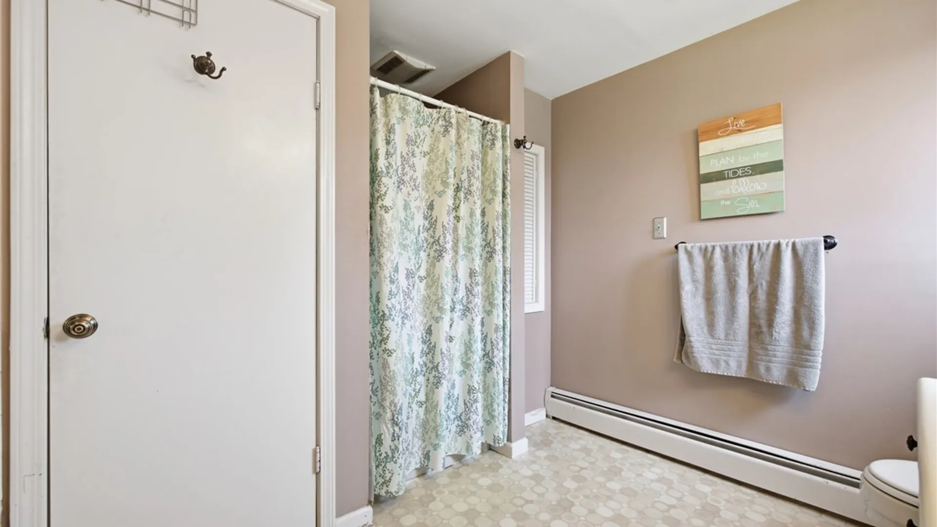 Property at 8860 Disney Drive, Niagara, NY 14304 19