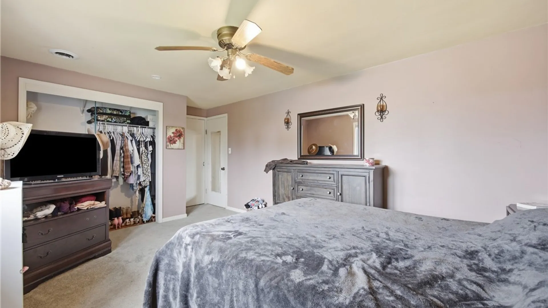 Property at 8860 Disney Drive, Niagara, NY 14304 17