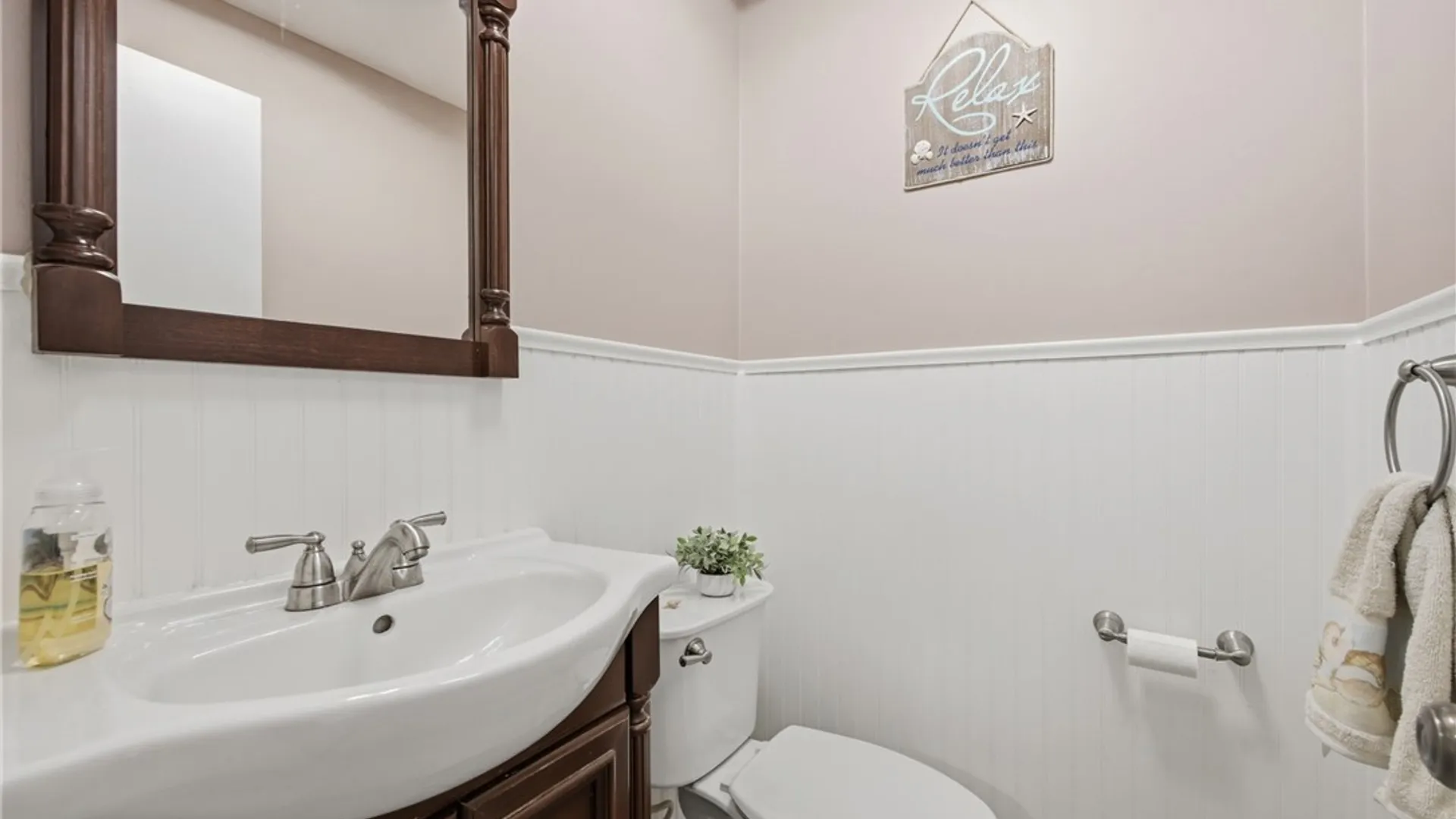 Property at 8860 Disney Drive, Niagara, NY 14304 12