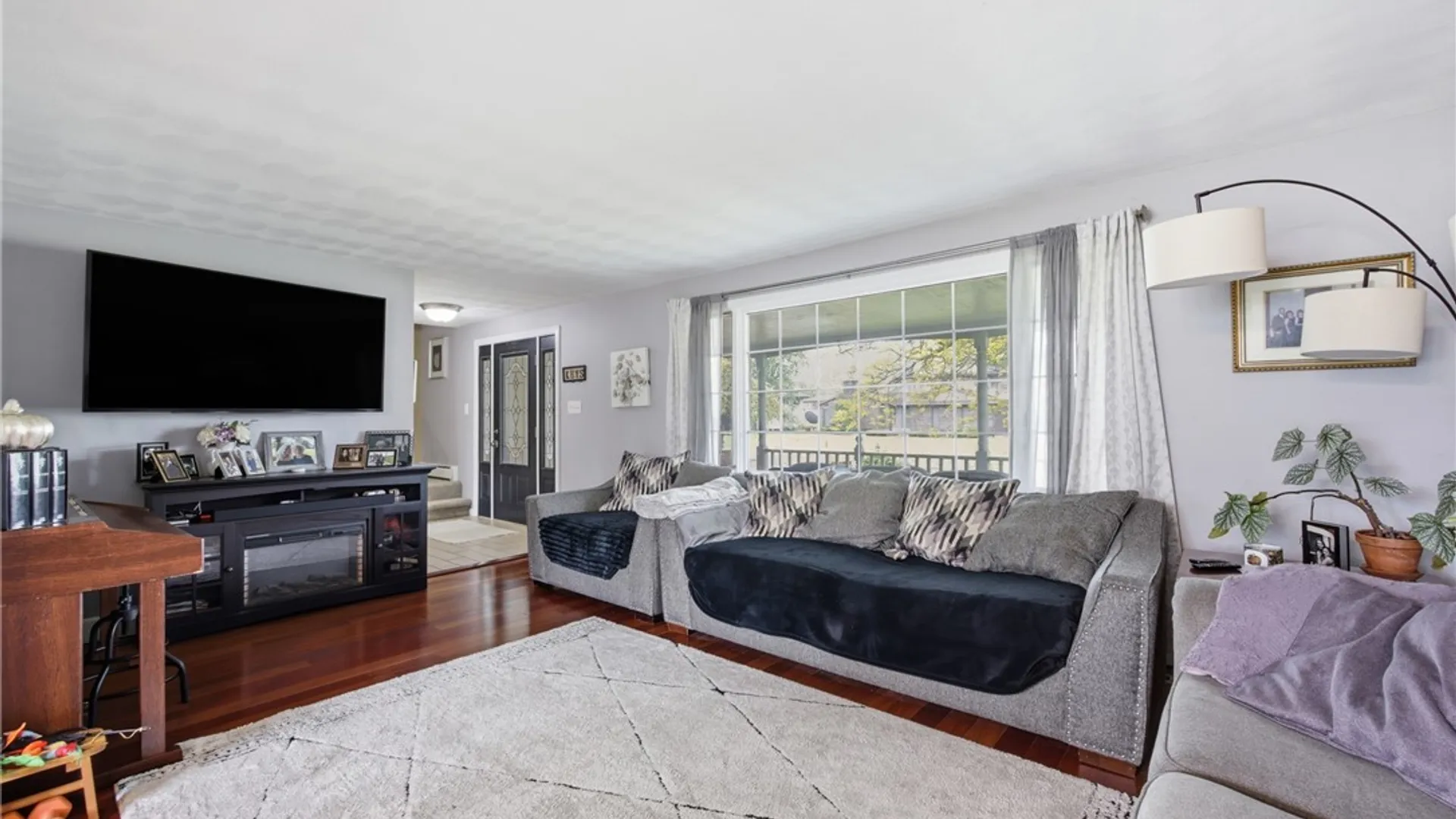 Property at 8860 Disney Drive, Niagara, NY 14304 6