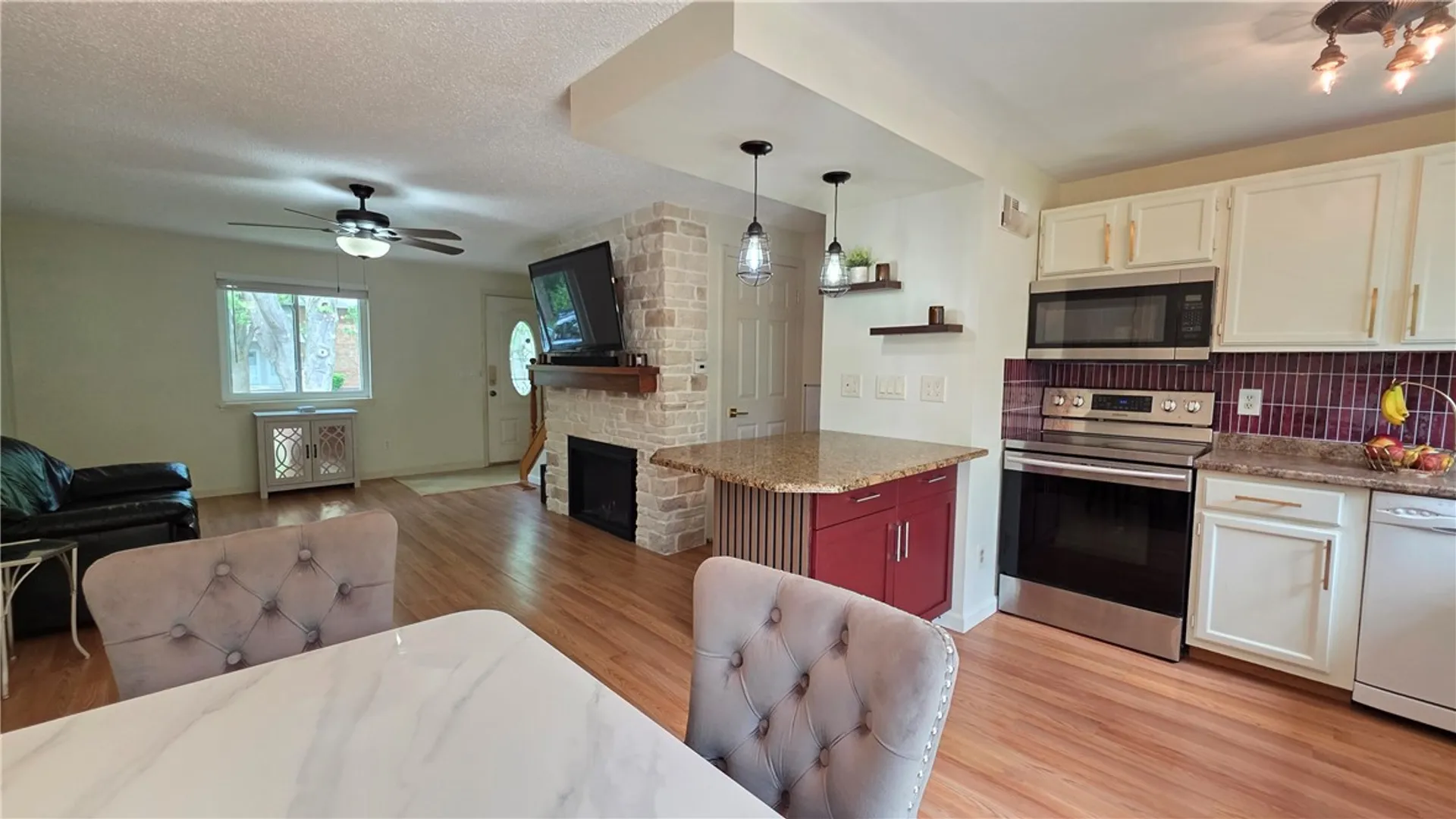 Property at 408 Fox Run, Gates, NY 14606 3