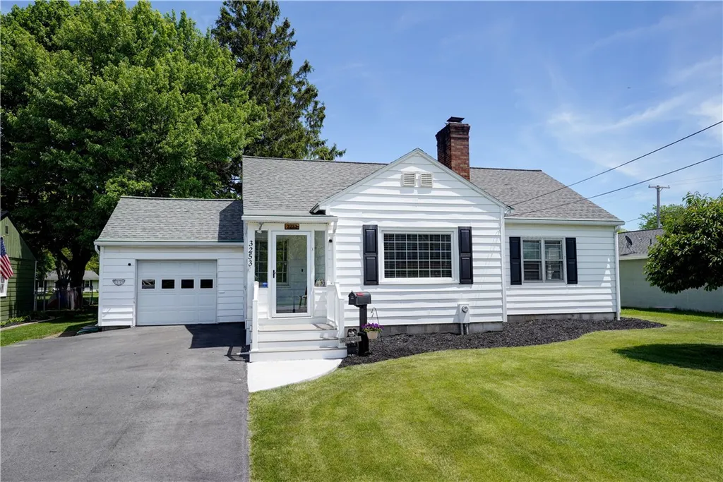 Property at 3253 State St, Caledonia, NY 14423