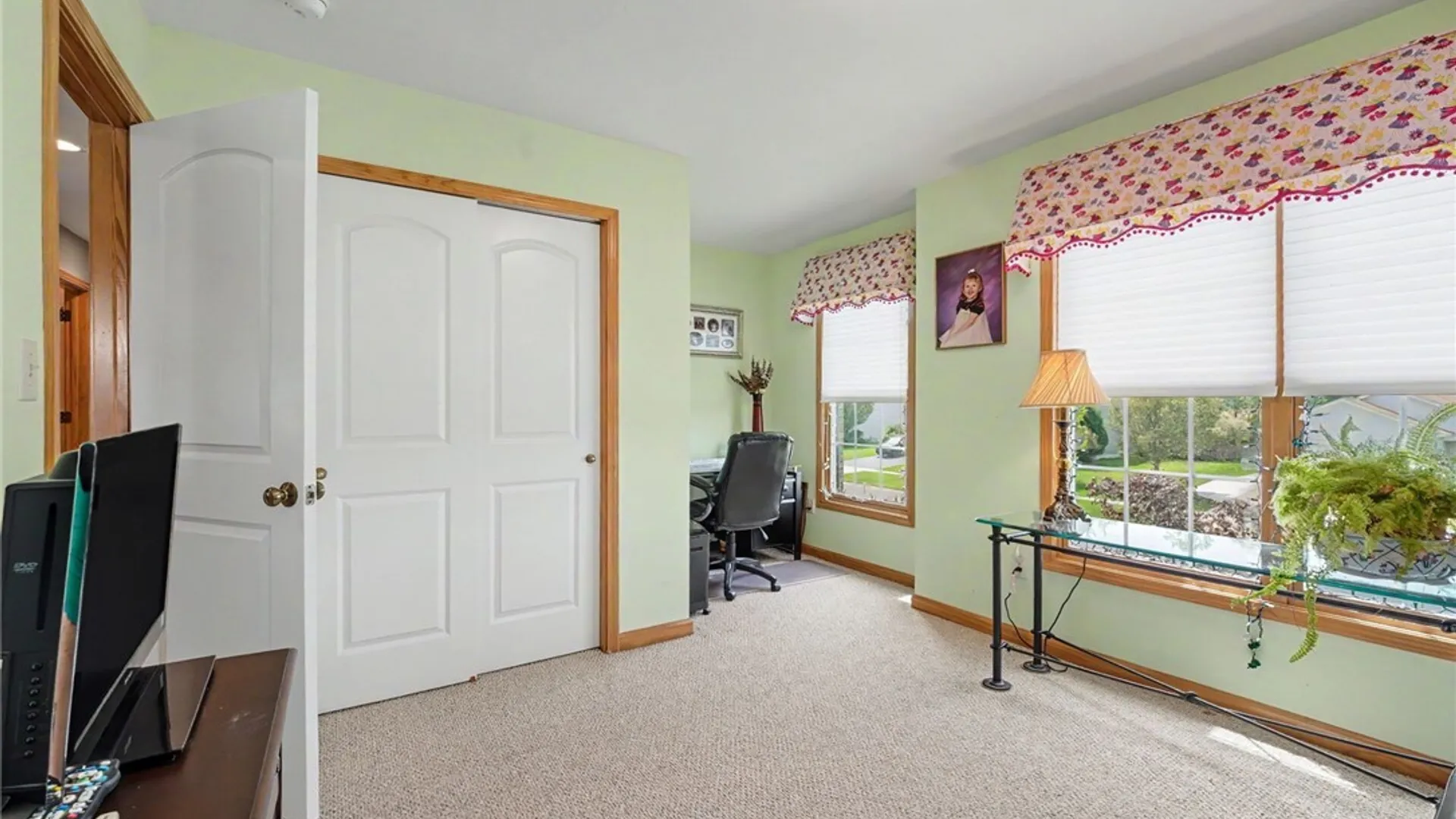 Property at 2322 Hobblebush Lane, Hamburg, NY 14085 32