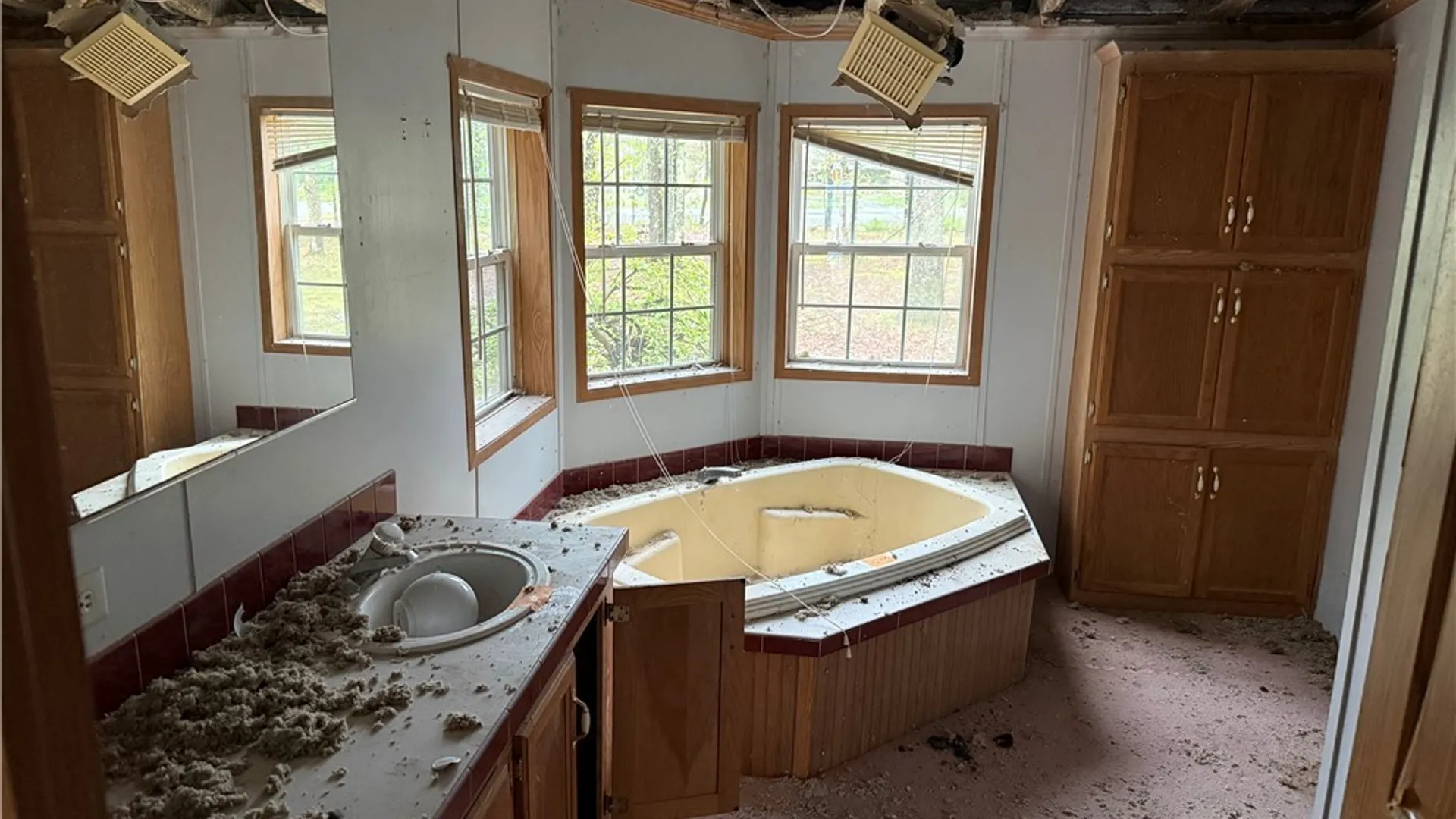 Property at 4 Salt Road, Constantia, NY 13044 14