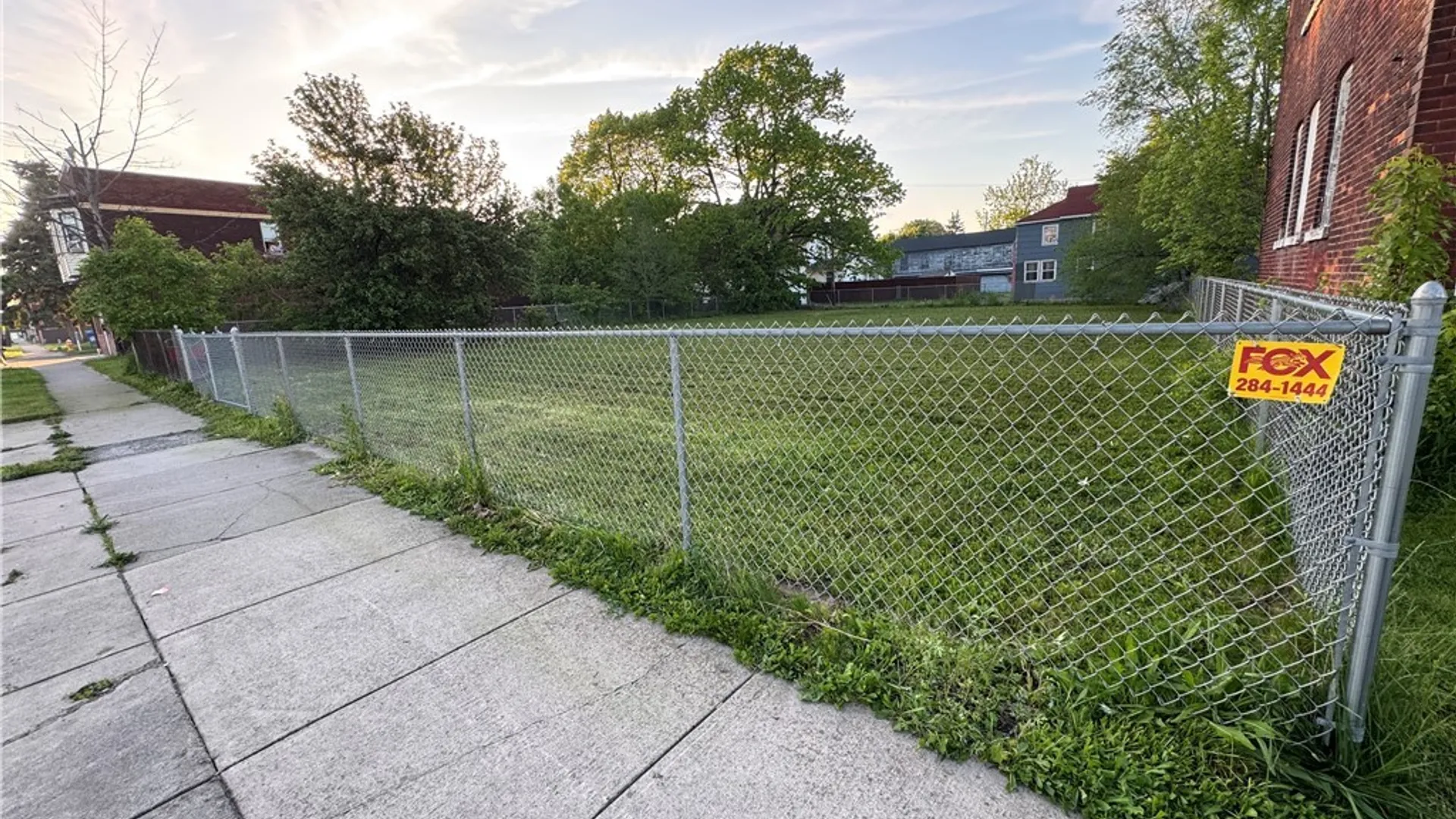 Property at 2712 Niagara Street, Niagara Falls, NY 14303 3