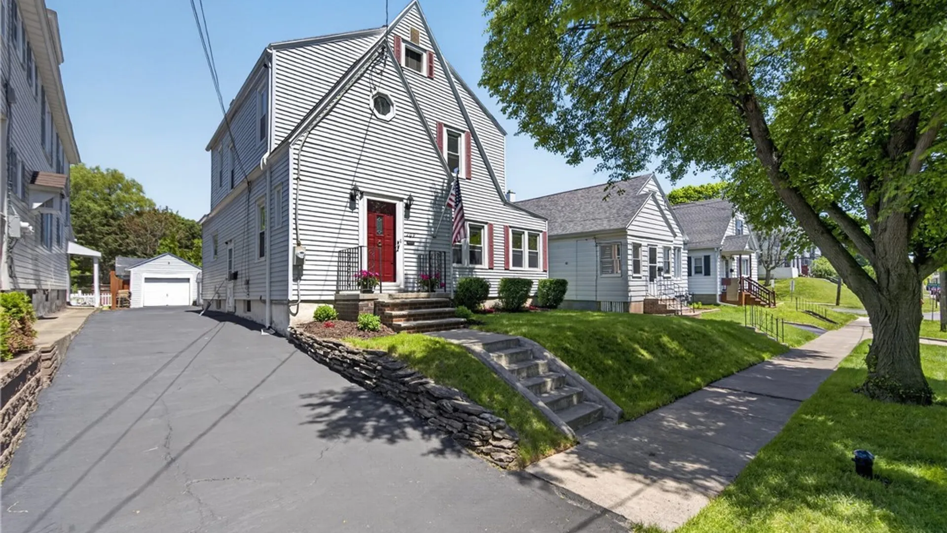 Property at 109 Craton St, Syracuse, NY 13203 3