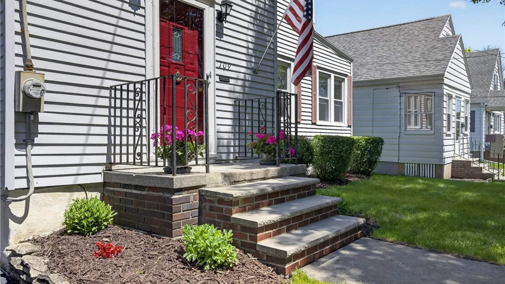 Property at 109 Craton St, Syracuse, NY 13203 4