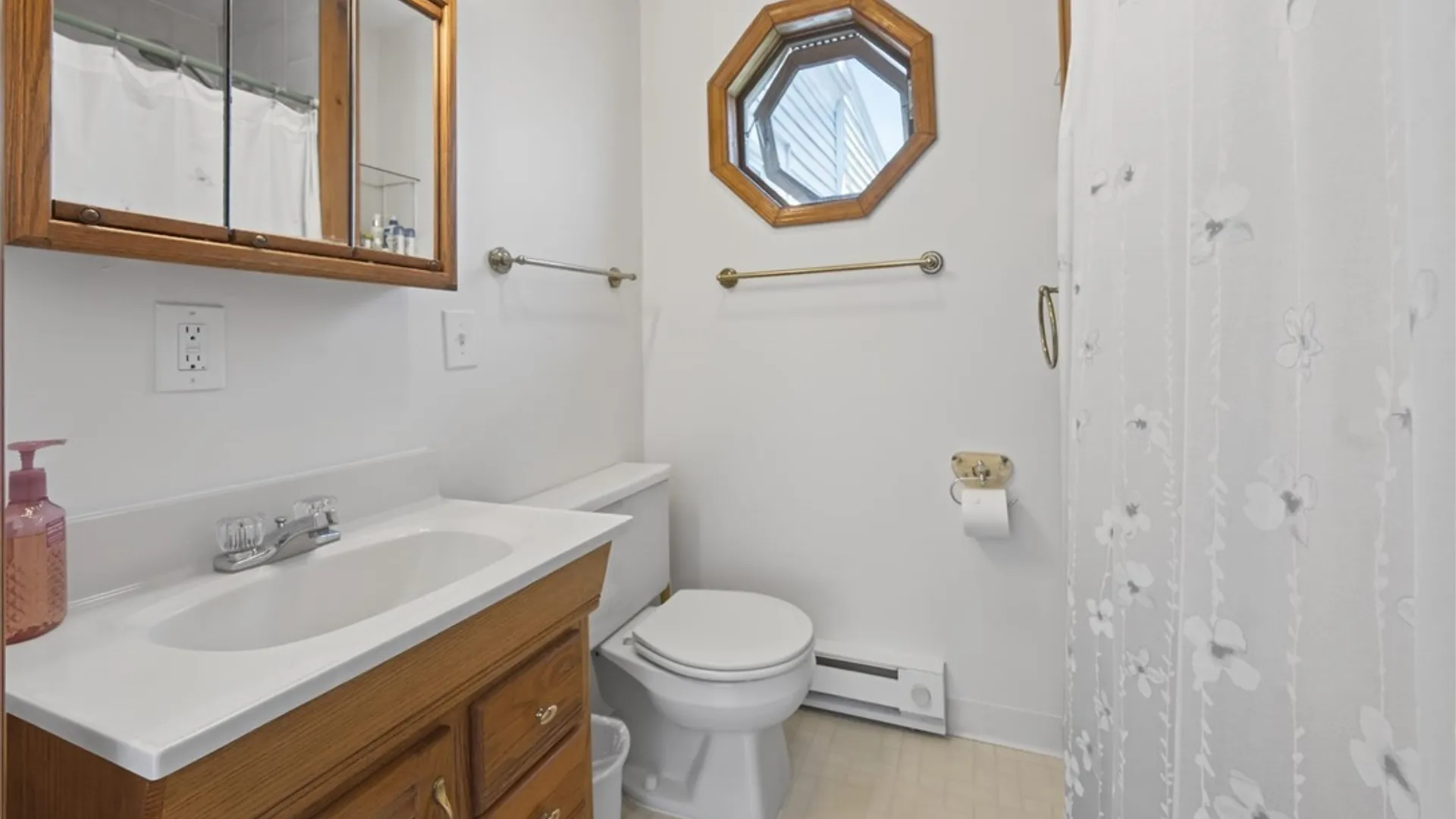 Property at 109 Craton St, Syracuse, NY 13203 15