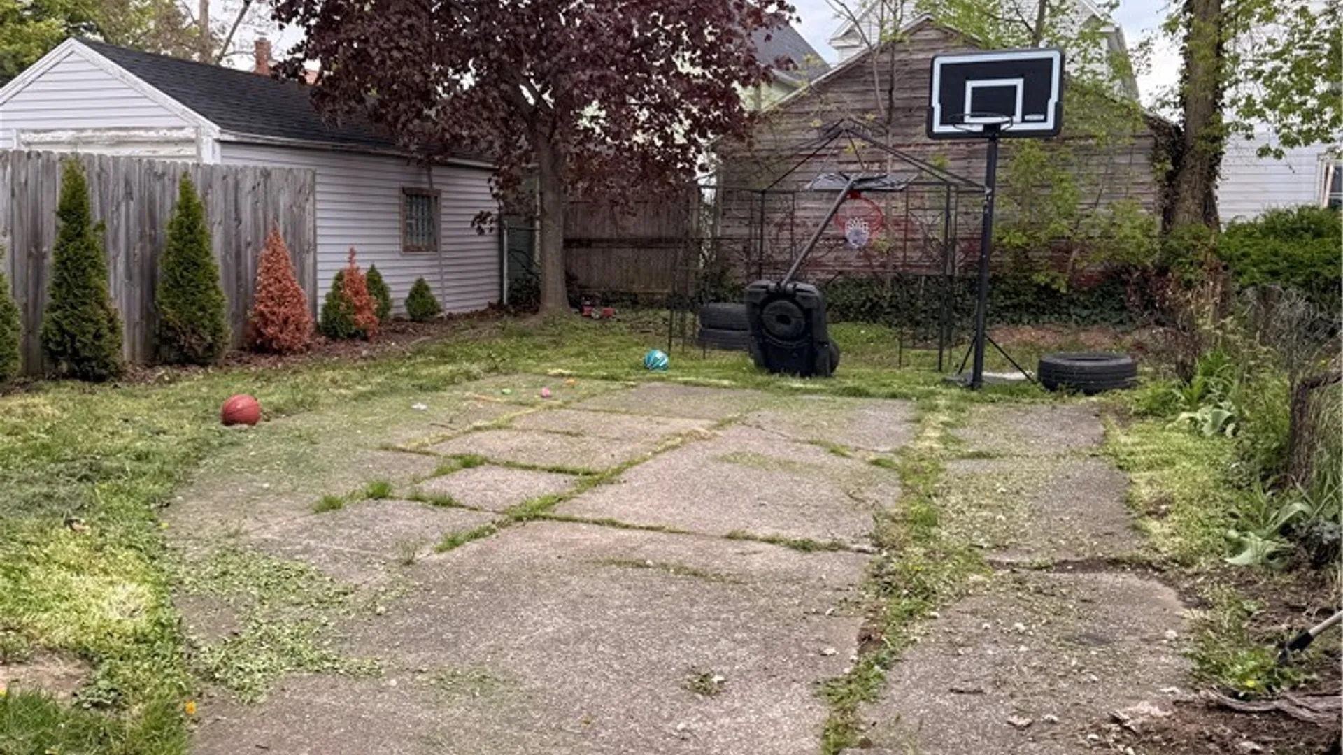Property at 21 Elgas Street, Buffalo, NY 14207 5