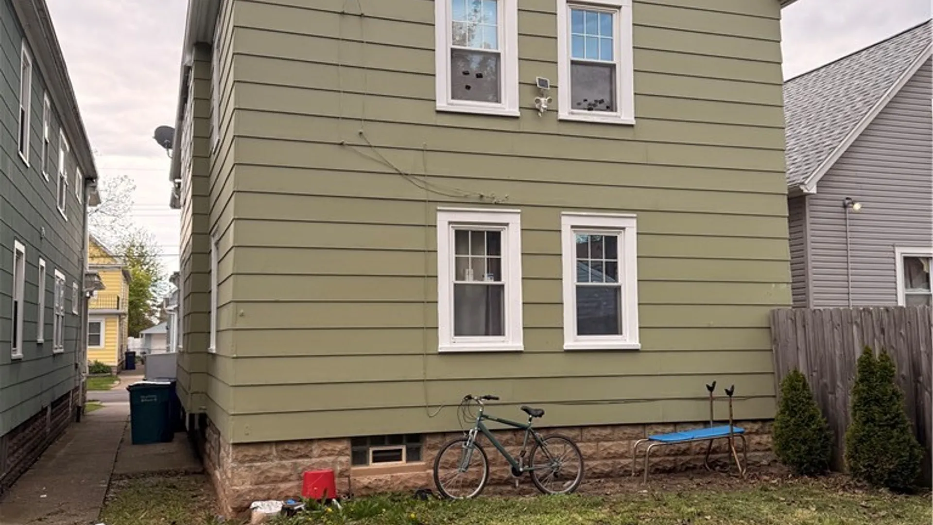 Property at 21 Elgas Street, Buffalo, NY 14207 4