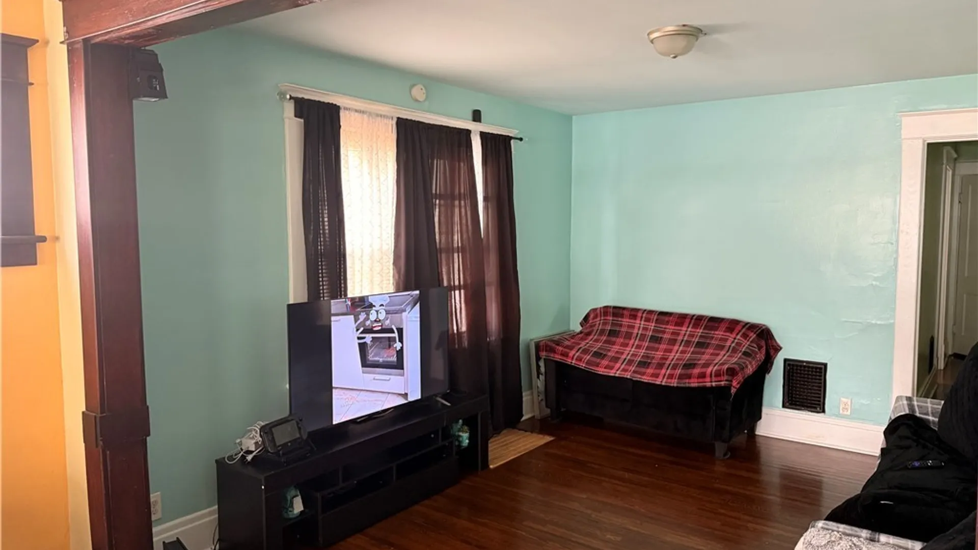 Property at 21 Elgas Street, Buffalo, NY 14207 8