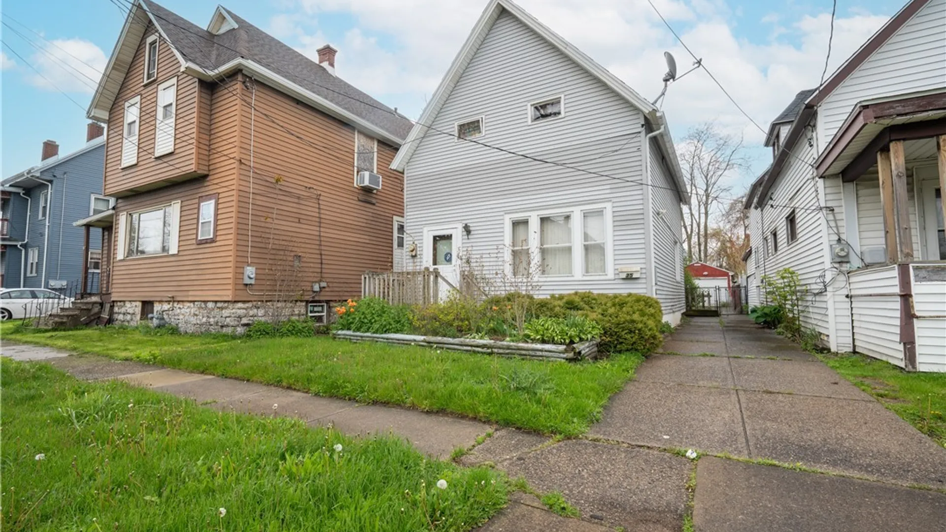 Property at 35 Troupe Street, Buffalo, NY 14210 3