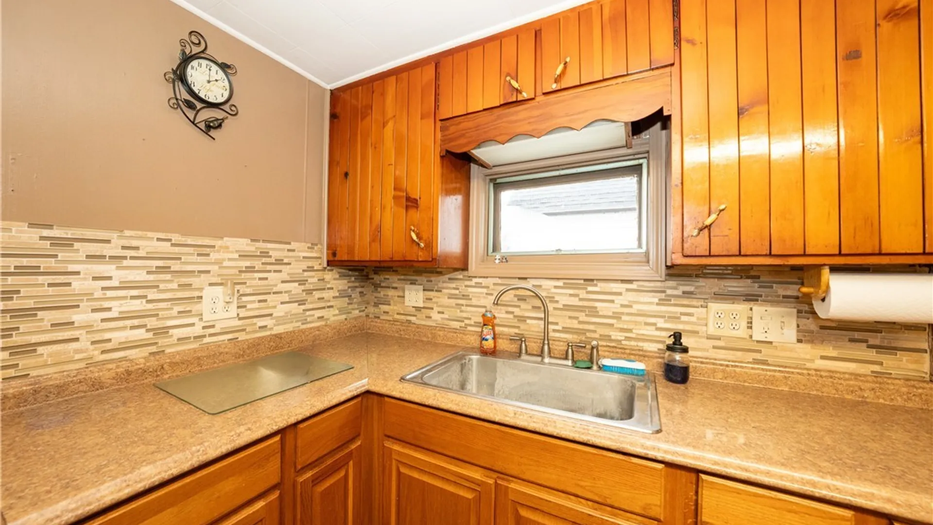 Property at 35 Troupe Street, Buffalo, NY 14210 7
