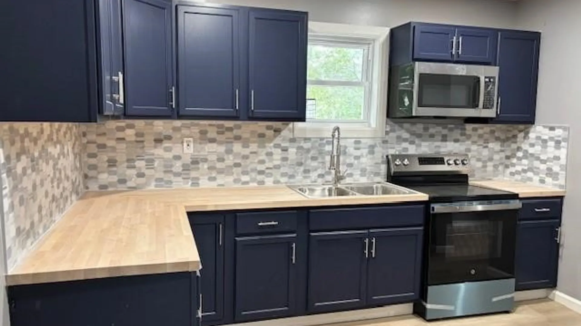 Property at 196 Berger Avenue, Syracuse, NY 13205 8