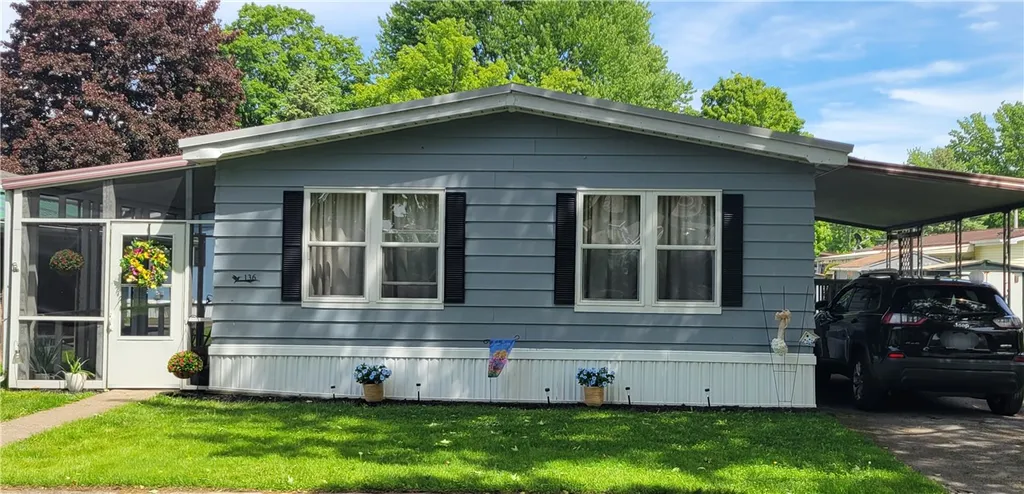 Property at 136 Cayuga Way, Manchester, NY 14504