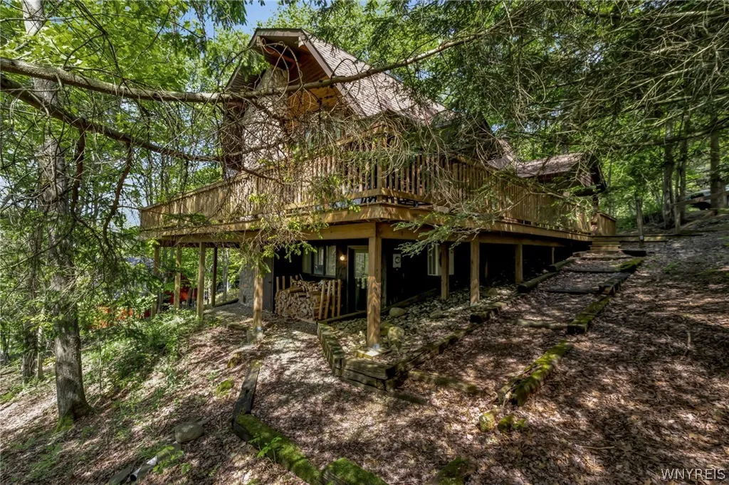 Property at 2 Sno Way, Ellicottville, NY 14731