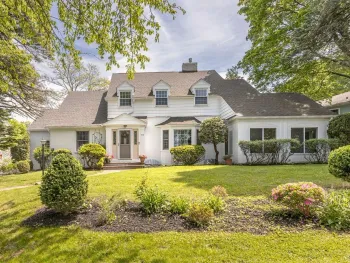 Property at 109 Enfield Place, Syracuse, NY 13214