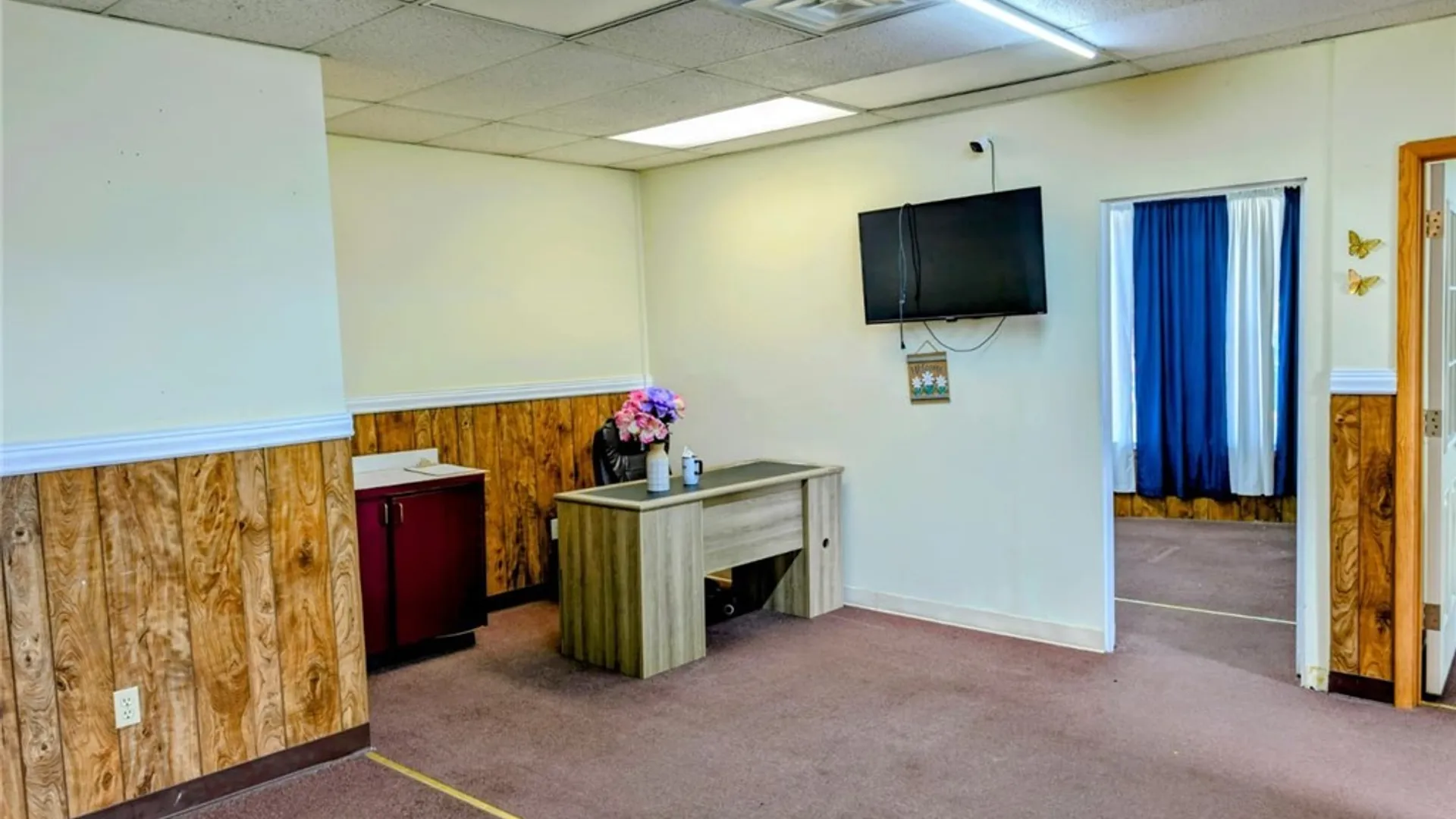 Property at 1054 Broadway, Buffalo, NY 14212 3