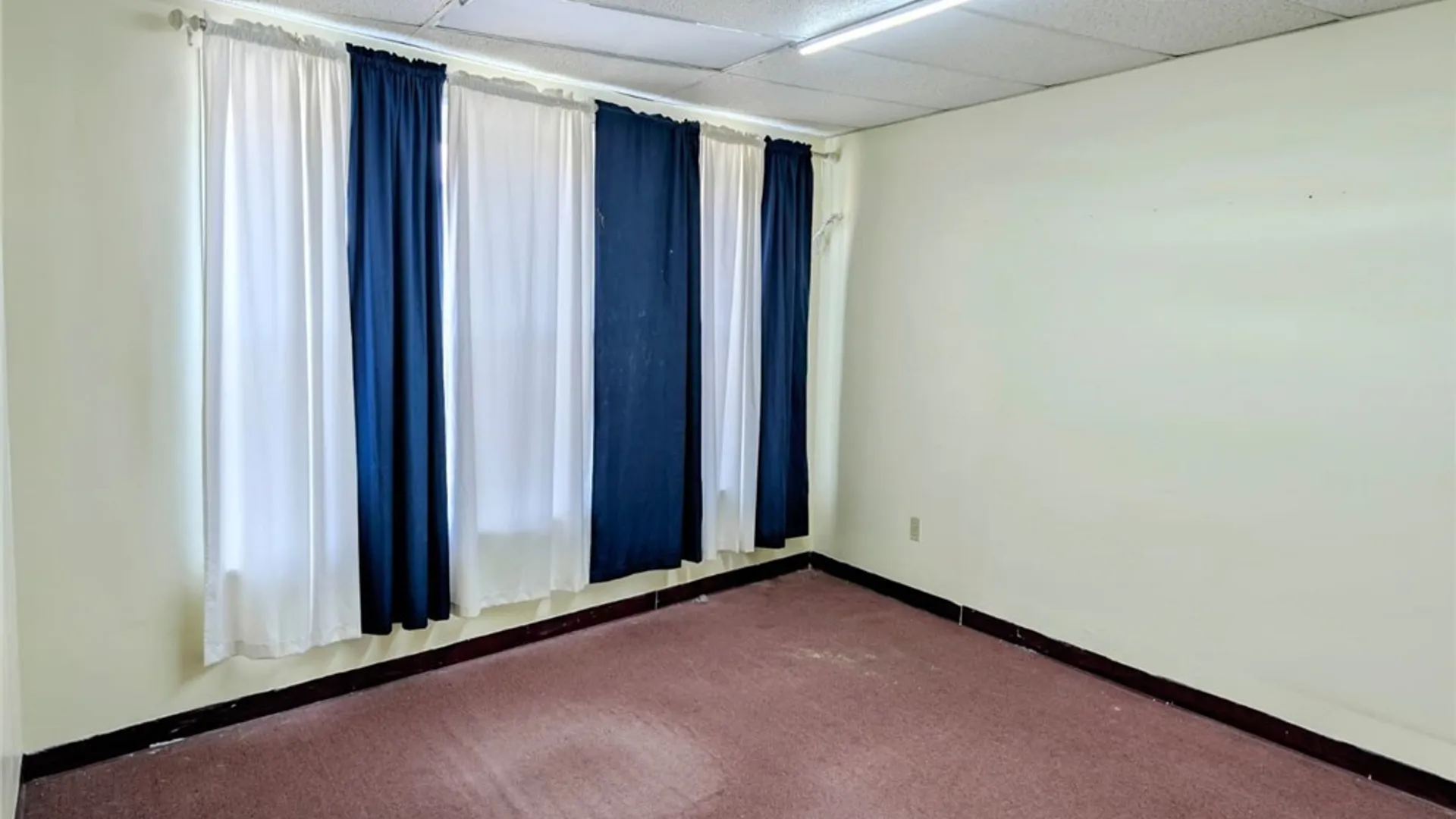 Property at 1054 Broadway, Buffalo, NY 14212 4