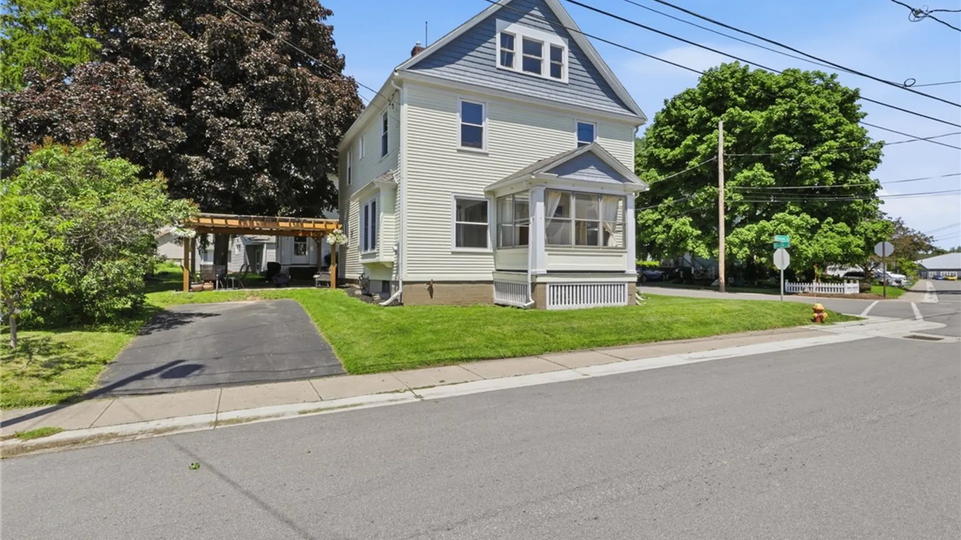 Property at 39 Smith Street, Parma, NY 14468 2