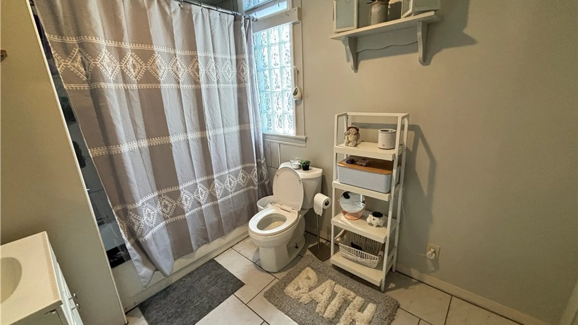 Property at 305 Hartson Street, Syracuse, NY 13204 9