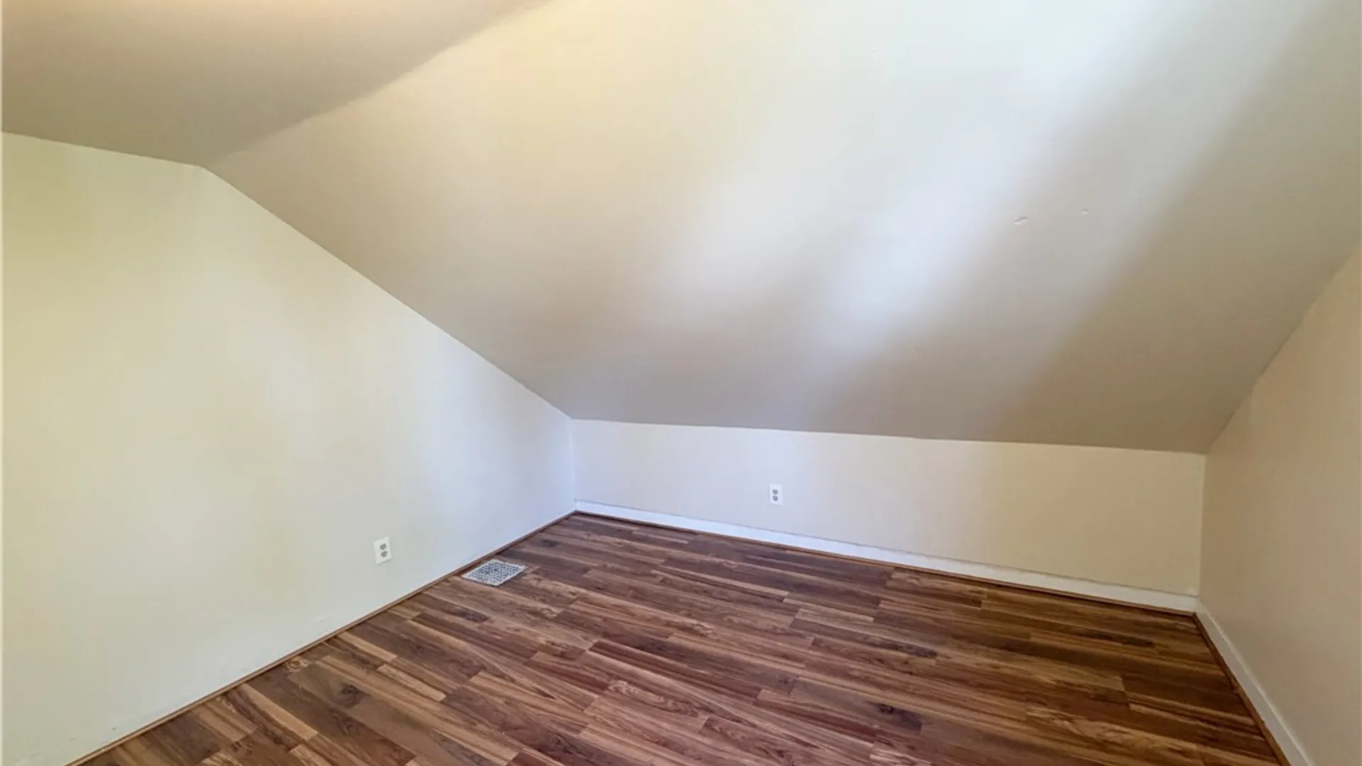 Property at 14 Midway Avenue, Buffalo, NY 14215 13