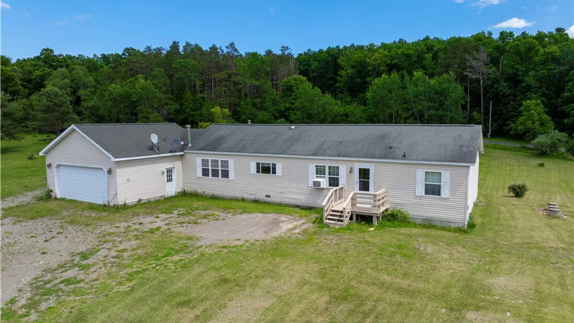 Property at 9450 Alderman Road, Wayne, NY 14840 4