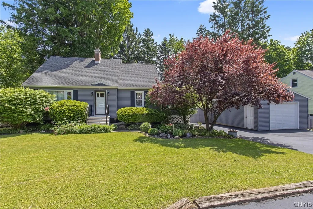 Property at 208 Mcclennan Drive, Manlius, NY 13066