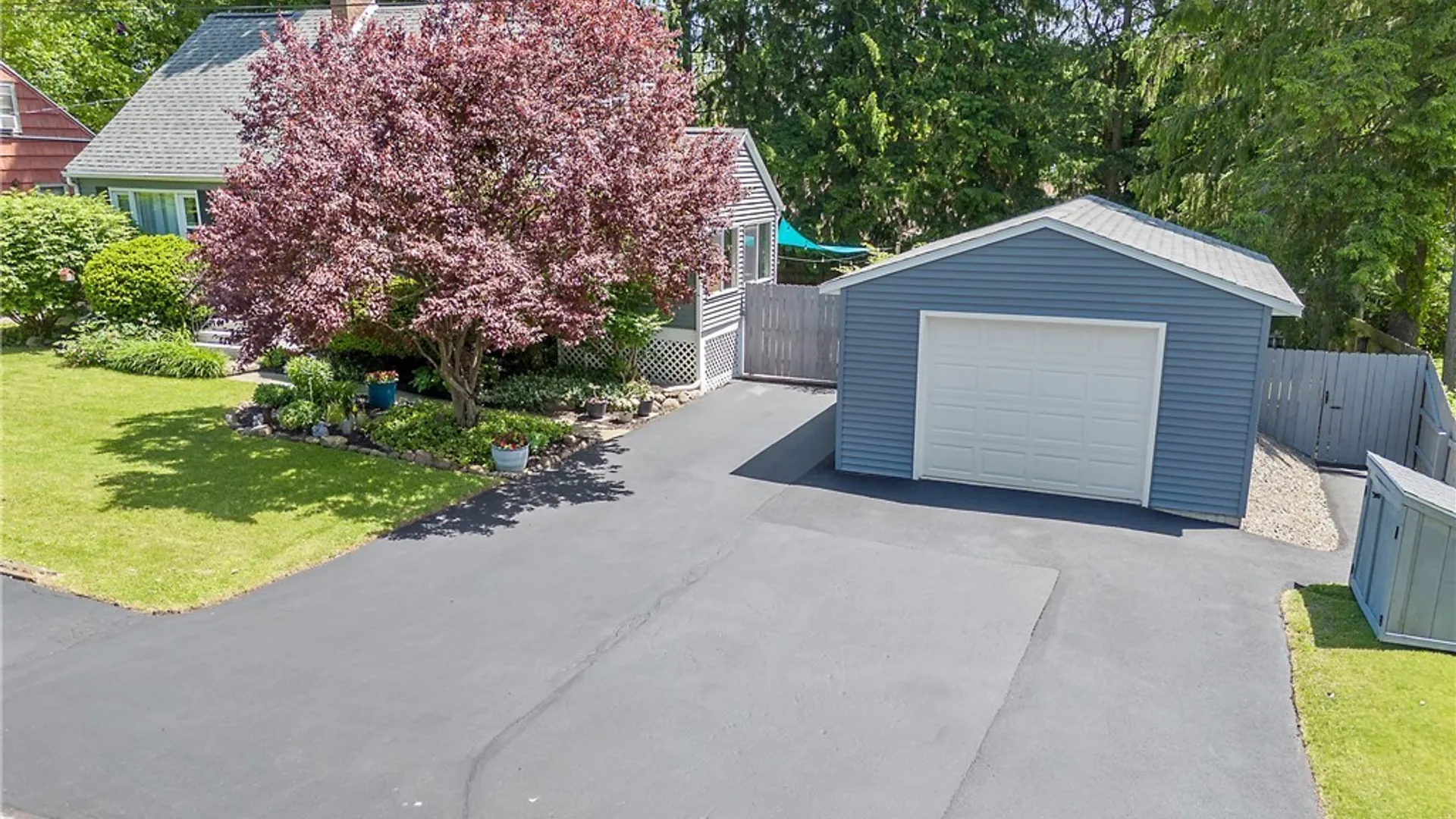 Property at 208 Mcclennan Drive, Manlius, NY 13066 39