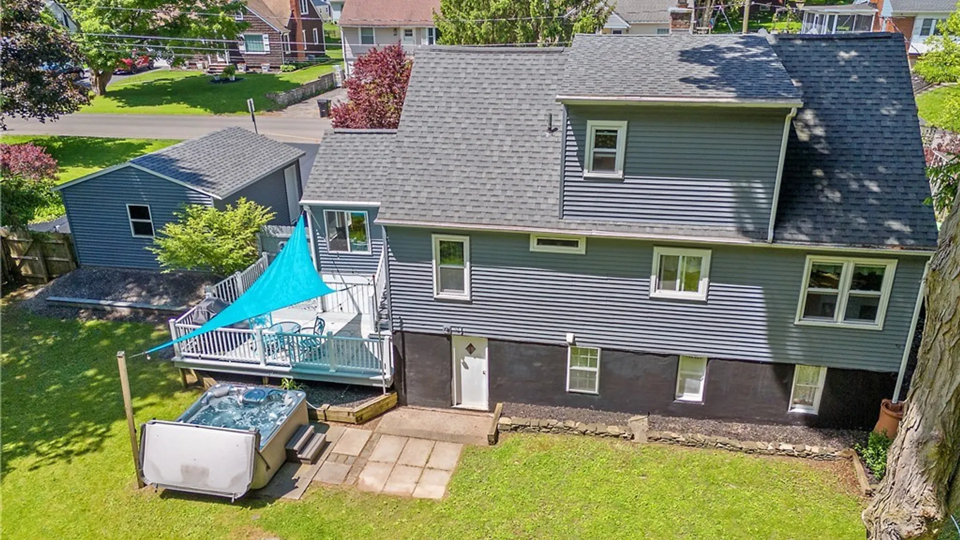 Property at 208 Mcclennan Drive, Manlius, NY 13066 4