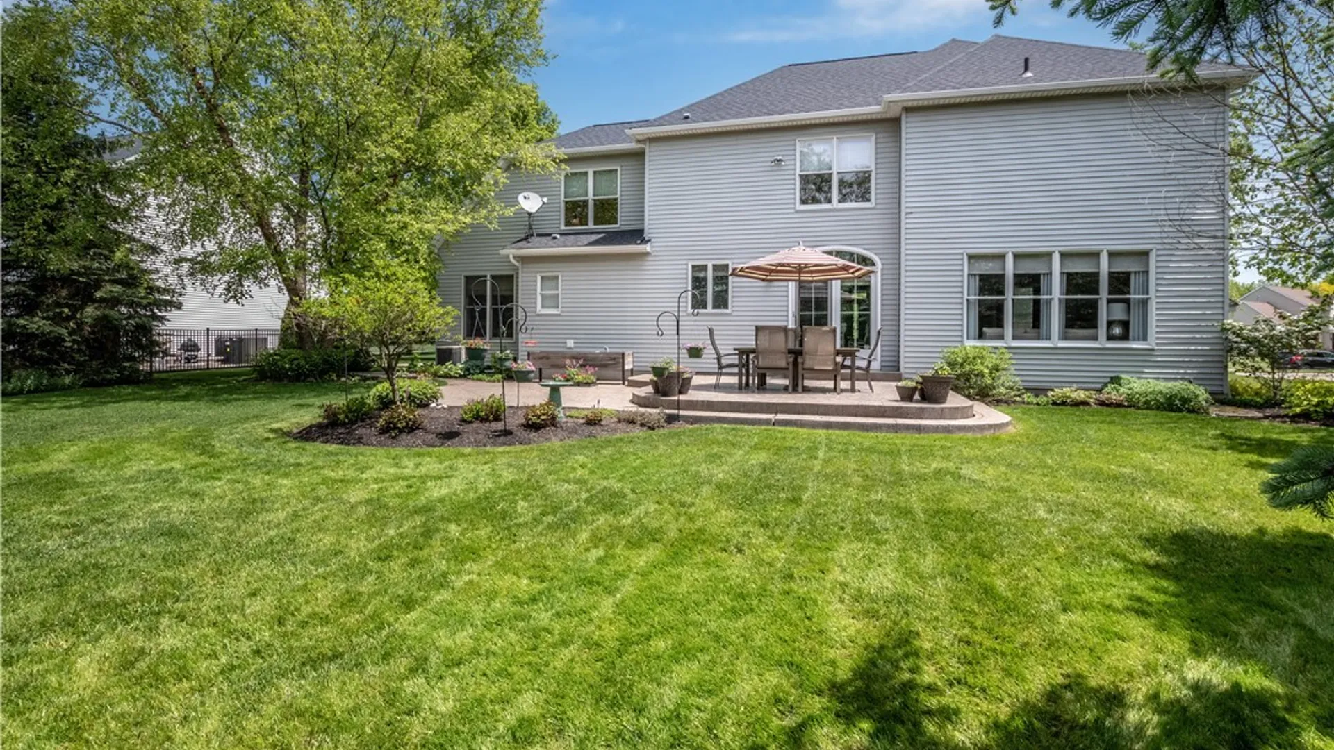 Property at 5591 Marthas Vineyard, Clarence, NY 14032 7