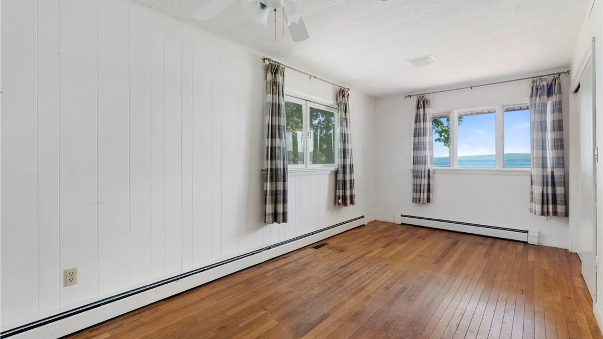 Property at 10 Sovocool Point, Lansing, NY 14882 14