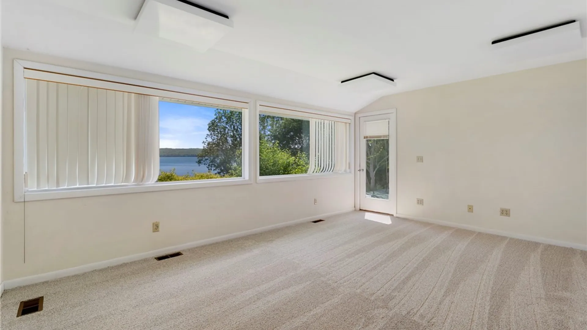 Property at 10 Sovocool Point, Lansing, NY 14882 21
