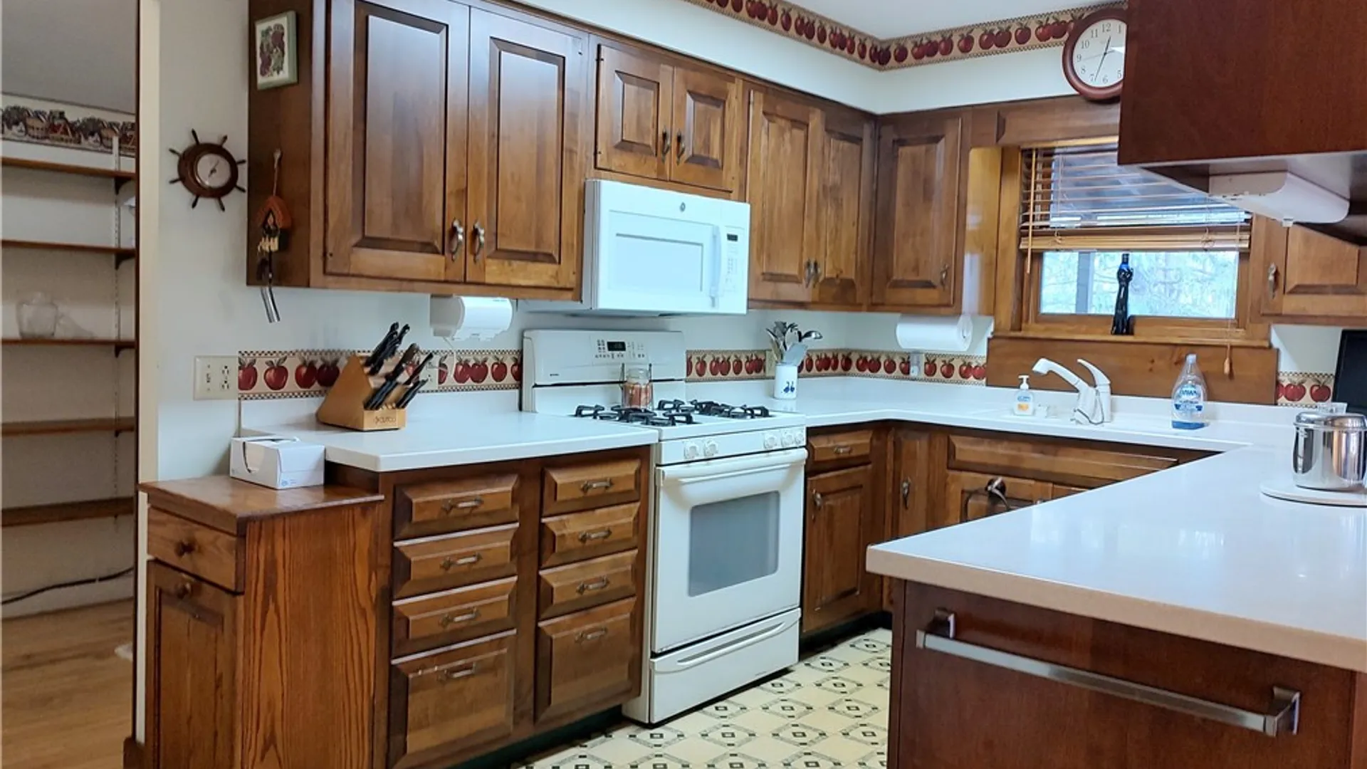 Property at 80 Pearl Street, Lyons, NY 14489 25