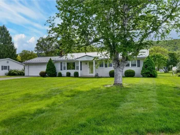 Property at 27 Brookside Circle, Big Flats, NY 14903