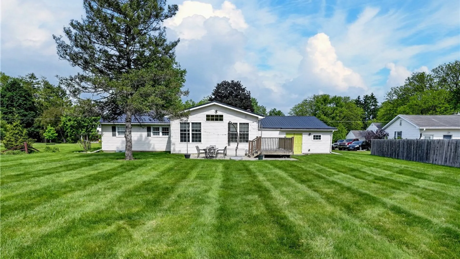 Property at 27 Brookside Circle, Big Flats, NY 14903 47