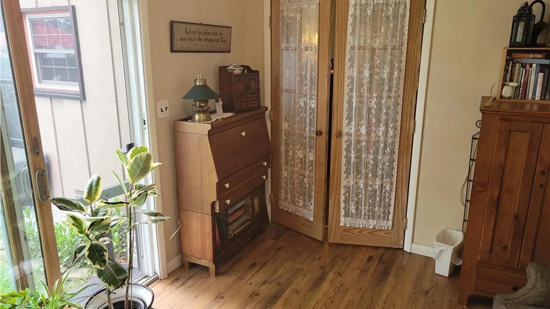 Property at 8 Butler Parkway, Royalton, NY 14105 25