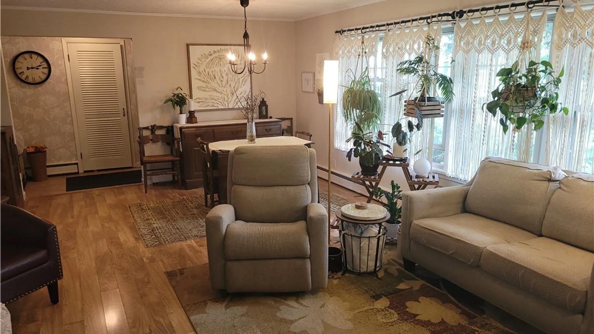 Property at 8 Butler Parkway, Royalton, NY 14105 16