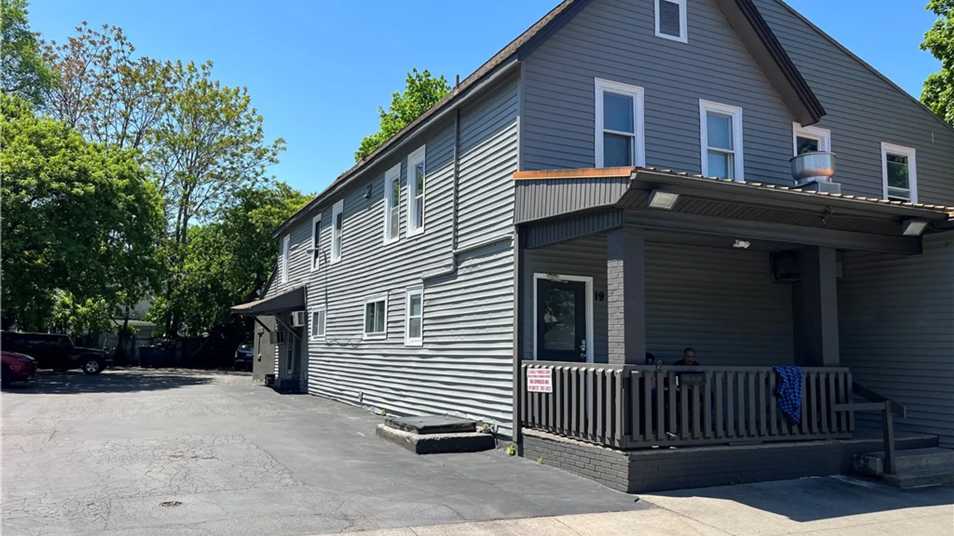Property at 19 Saint Johns Park, Rochester, NY 14612 2