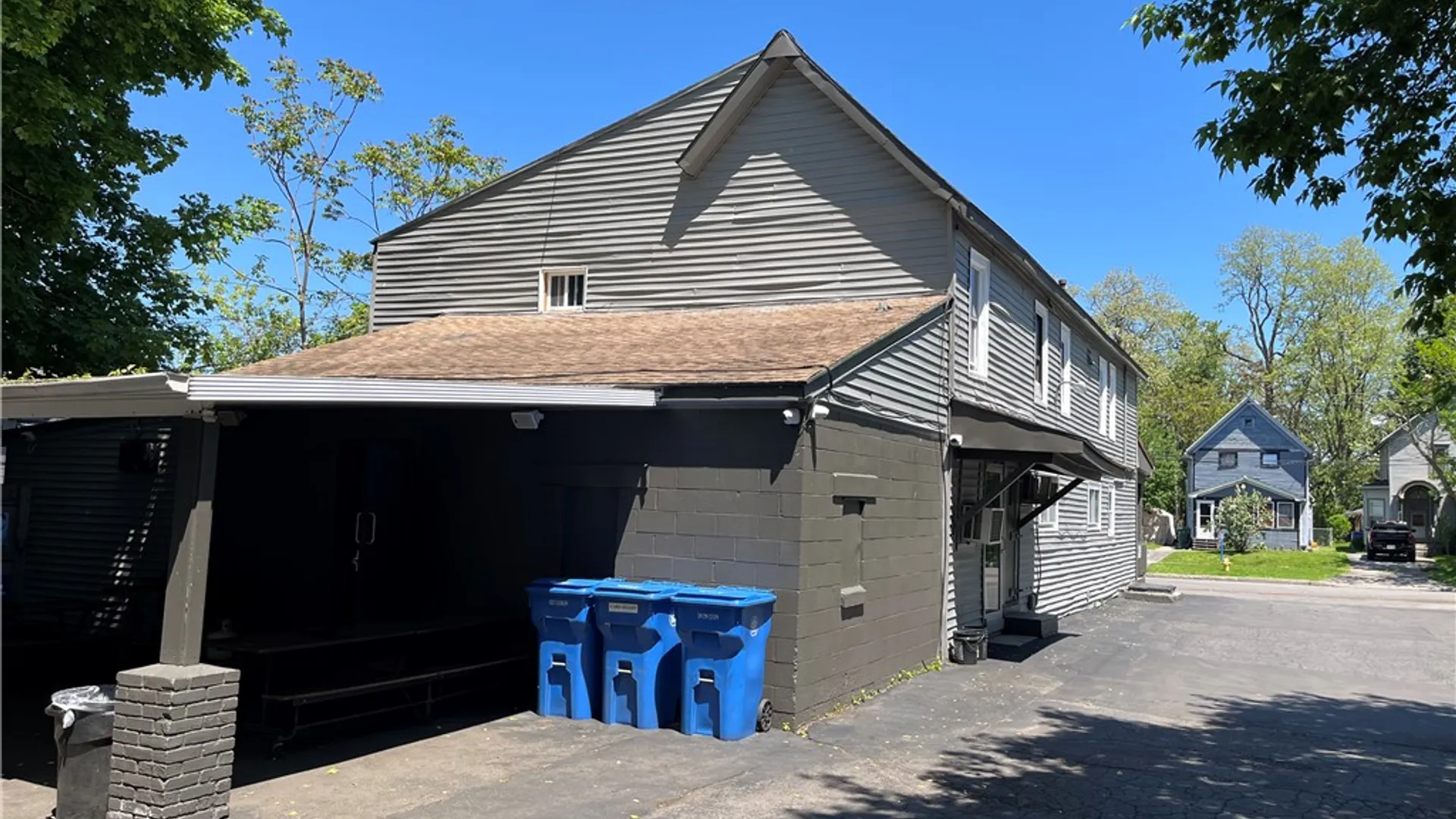 Property at 19 Saint Johns Park, Rochester, NY 14612 9